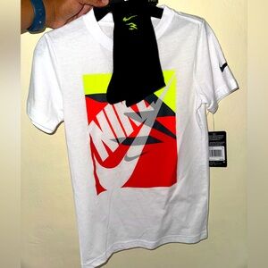 Nike Boys shirt and sock set, shirt size small sock size medium